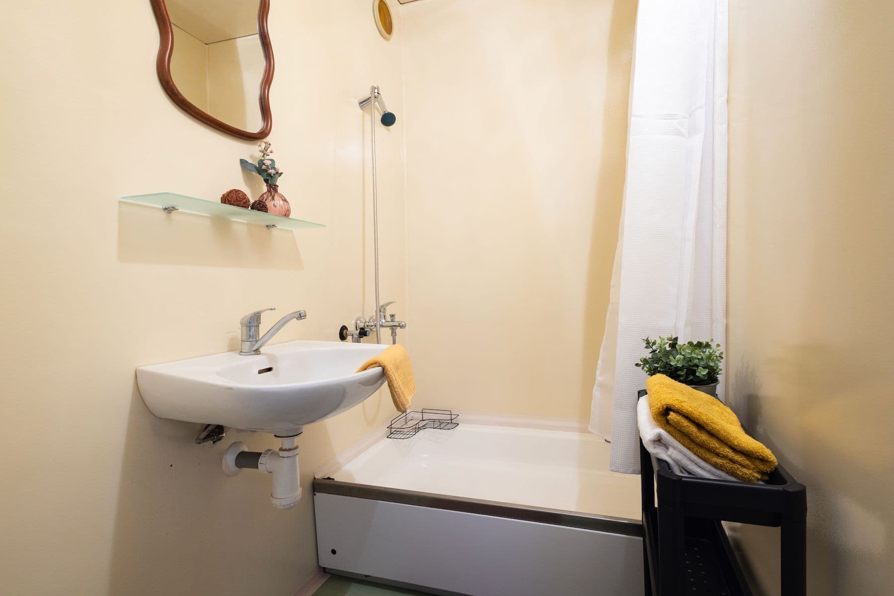 1 bedroom with open-plan kitchen flat for sale, 41 m², Ratibořská, Prague, Prague 1 bedroom with open-plan kitchen flat for sale, 41 m², Ratibořská, Prague, Prague