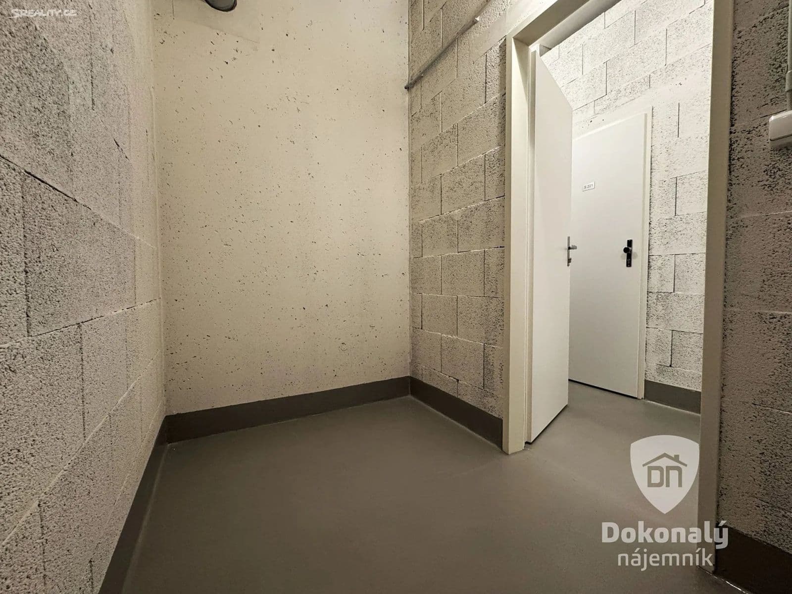 Studio flat to rent, 33 m², Poděbradská, Prague, Prague Studio flat to rent, 33 m², Poděbradská, Prague, Prague