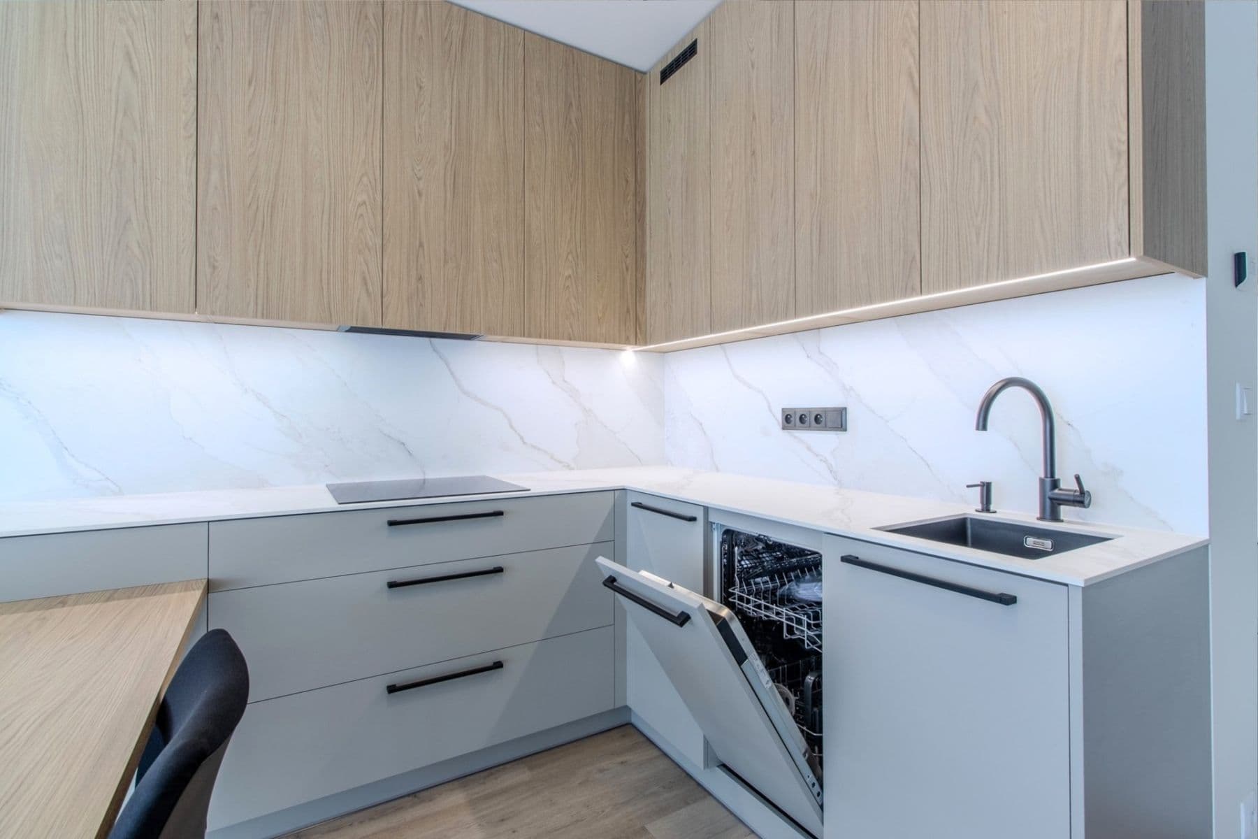 Studio flat to rent, 33 m², Poděbradská, Prague, Prague Studio flat to rent, 33 m², Poděbradská, Prague, Prague