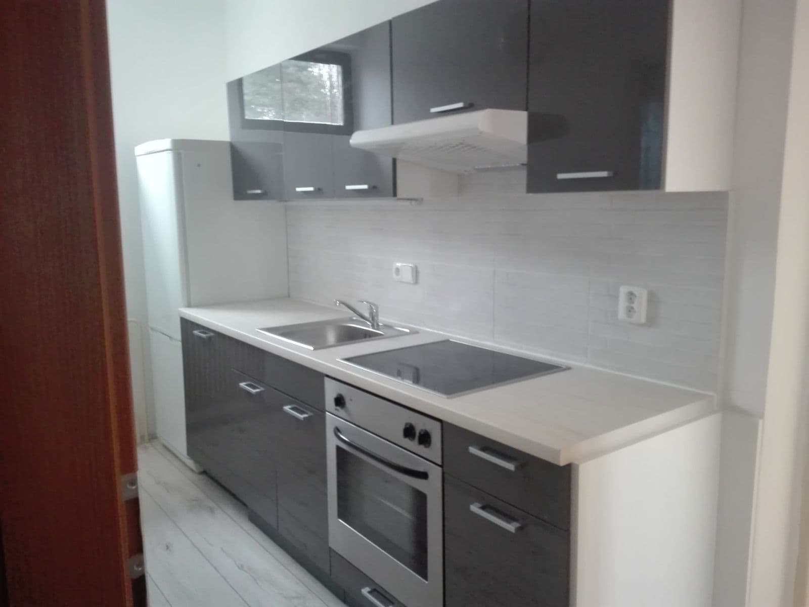 3 bedroom flat to rent, 60 m², Ant. Škváry, Kladno, Středočeský Region 3 bedroom flat to rent, 60 m², Ant. Škváry, Kladno, Středočeský Region