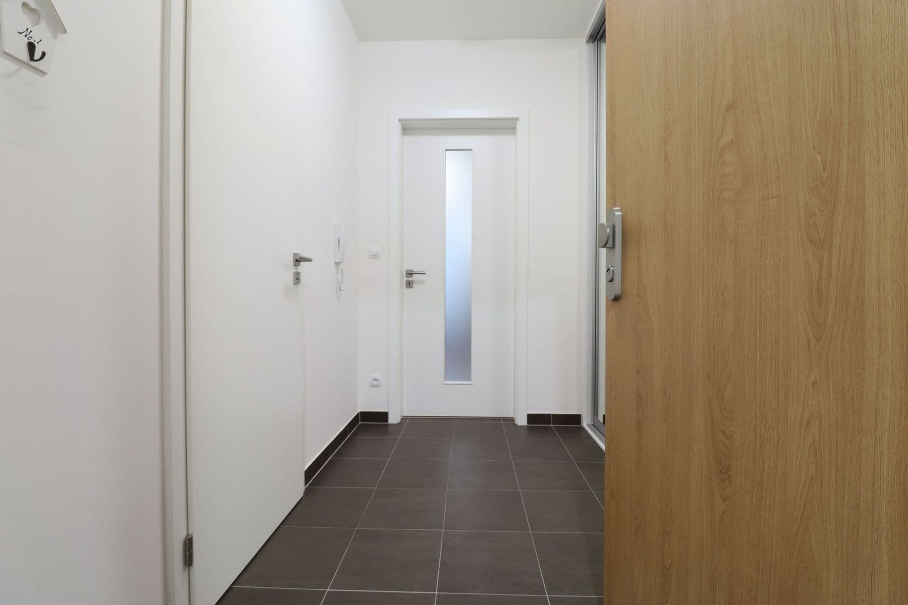 Studio flat to rent, 38 m², Olgy Havlové, Prague, Prague Studio flat to rent, 38 m², Olgy Havlové, Prague, Prague