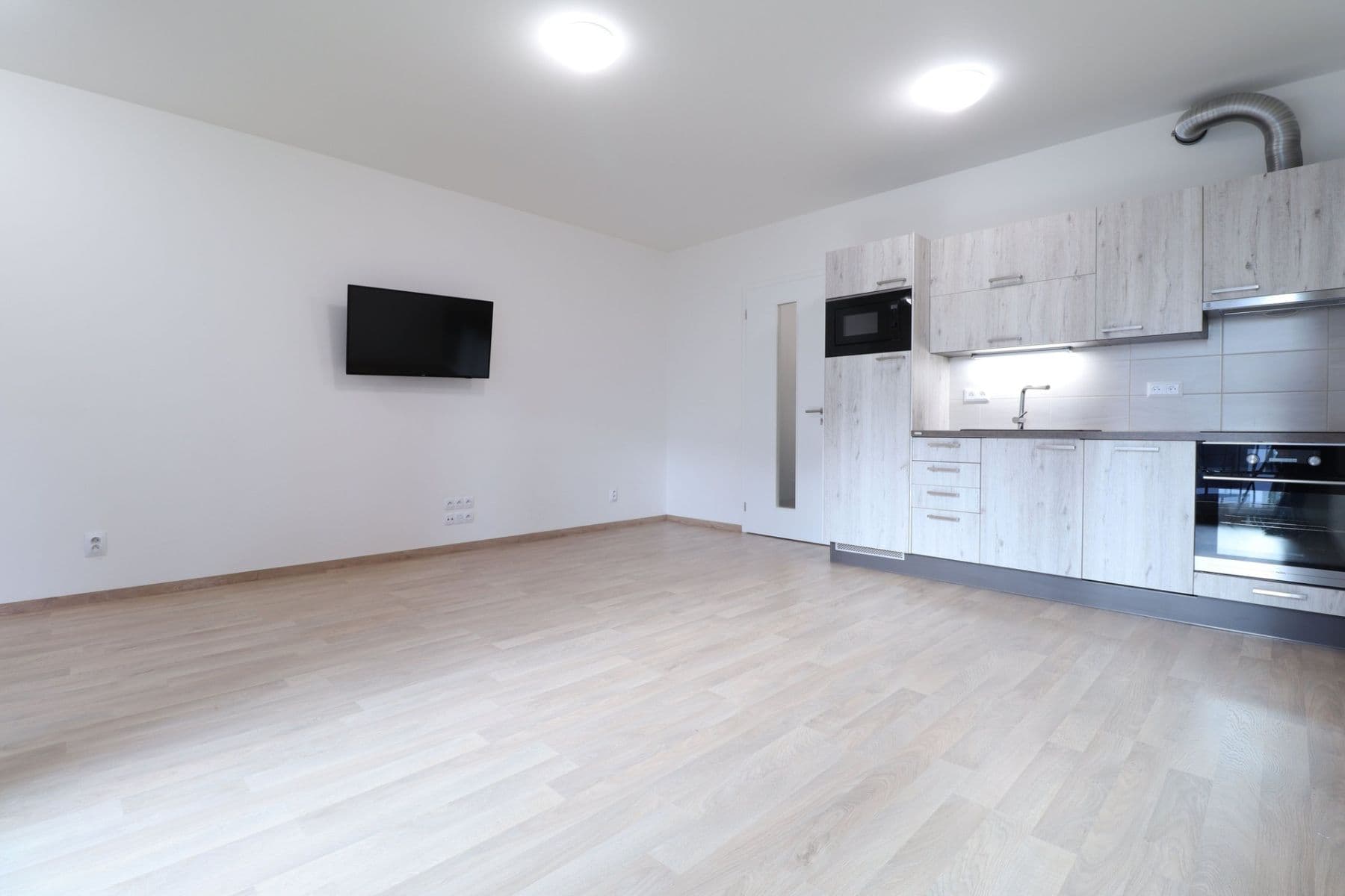 Studio flat to rent, 38 m², Olgy Havlové, Prague, Prague Studio flat to rent, 38 m², Olgy Havlové, Prague, Prague