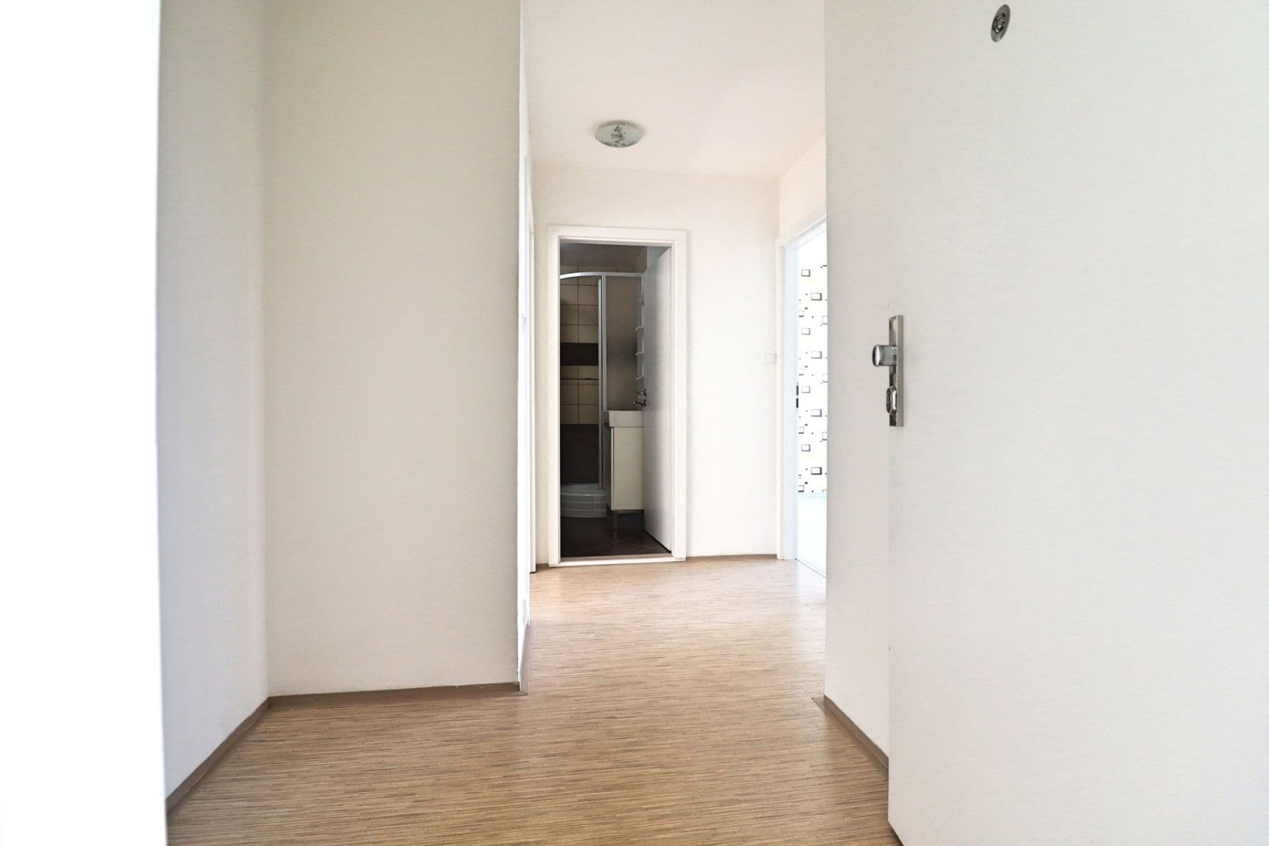 2 bedroom with open-plan kitchen flat to rent, 56 m², Hurbanova, Prague, Prague 2 bedroom with open-plan kitchen flat to rent, 56 m², Hurbanova, Prague, Prague