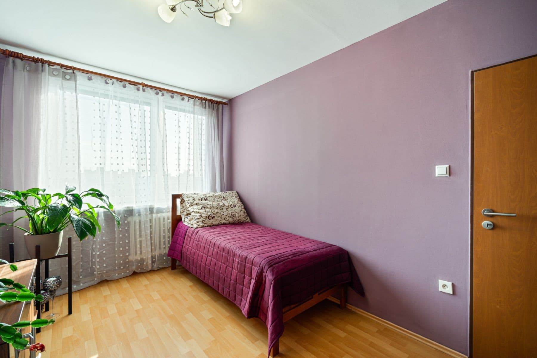 3 bedroom with open-plan kitchen flat to rent, 70 m², Frýdlantská, Prague, Prague 3 bedroom with open-plan kitchen flat to rent, 70 m², Frýdlantská, Prague, Prague