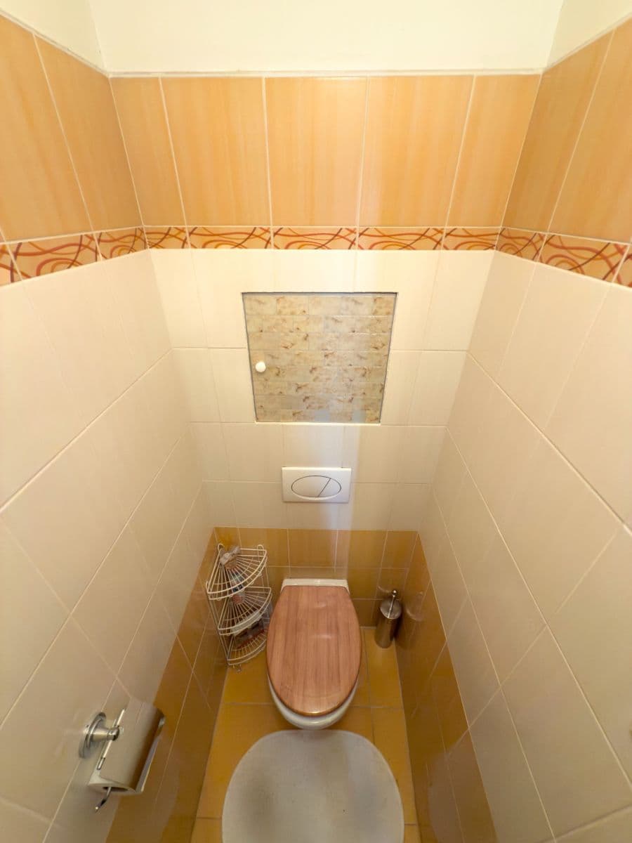 3 bedroom with open-plan kitchen flat to rent, 70 m², Frýdlantská, Prague, Prague 3 bedroom with open-plan kitchen flat to rent, 70 m², Frýdlantská, Prague, Prague