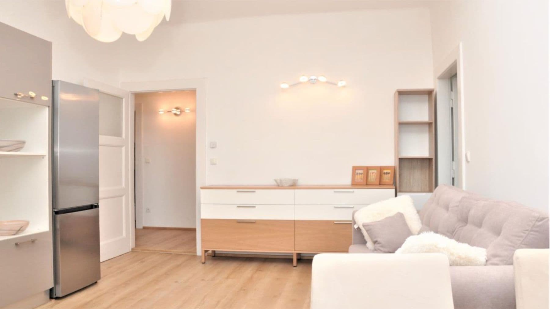 2 bedroom with open-plan kitchen flat for sale, 80 m², náměstí Jiřího z Lobkovic, Prague, Prague 2 bedroom with open-plan kitchen flat for sale, 80 m², náměstí Jiřího z Lobkovic, Prague, Prague