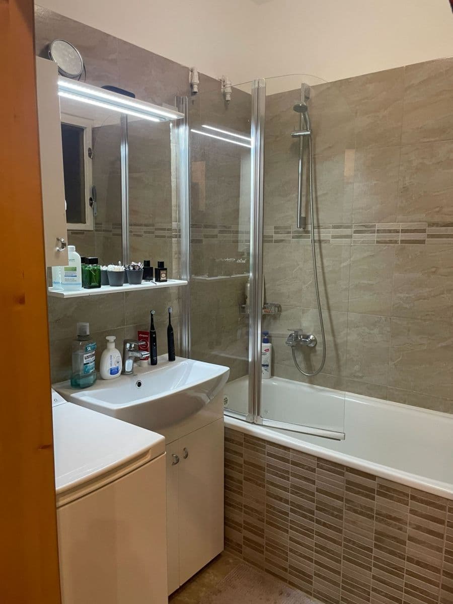 2 bedroom flat to rent, 63 m², Bělocerkevská, Prague, Prague 2 bedroom flat to rent, 63 m², Bělocerkevská, Prague, Prague