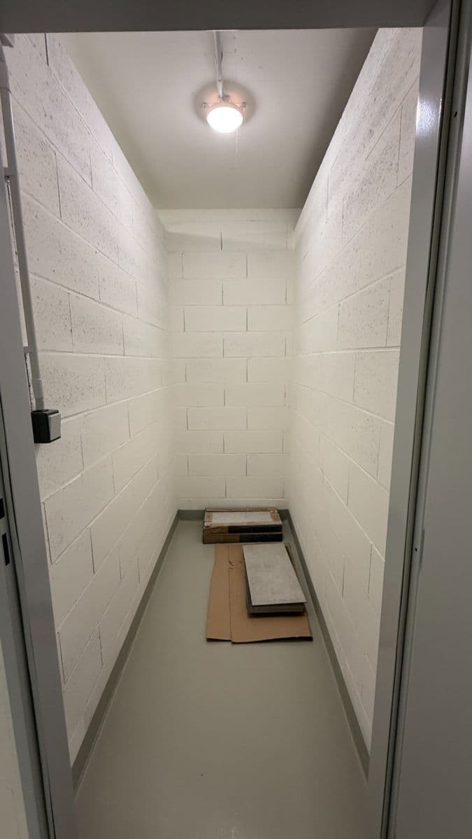 Studio flat to rent, 30 m², Strančická, Prague, Prague Studio flat to rent, 30 m², Strančická, Prague, Prague