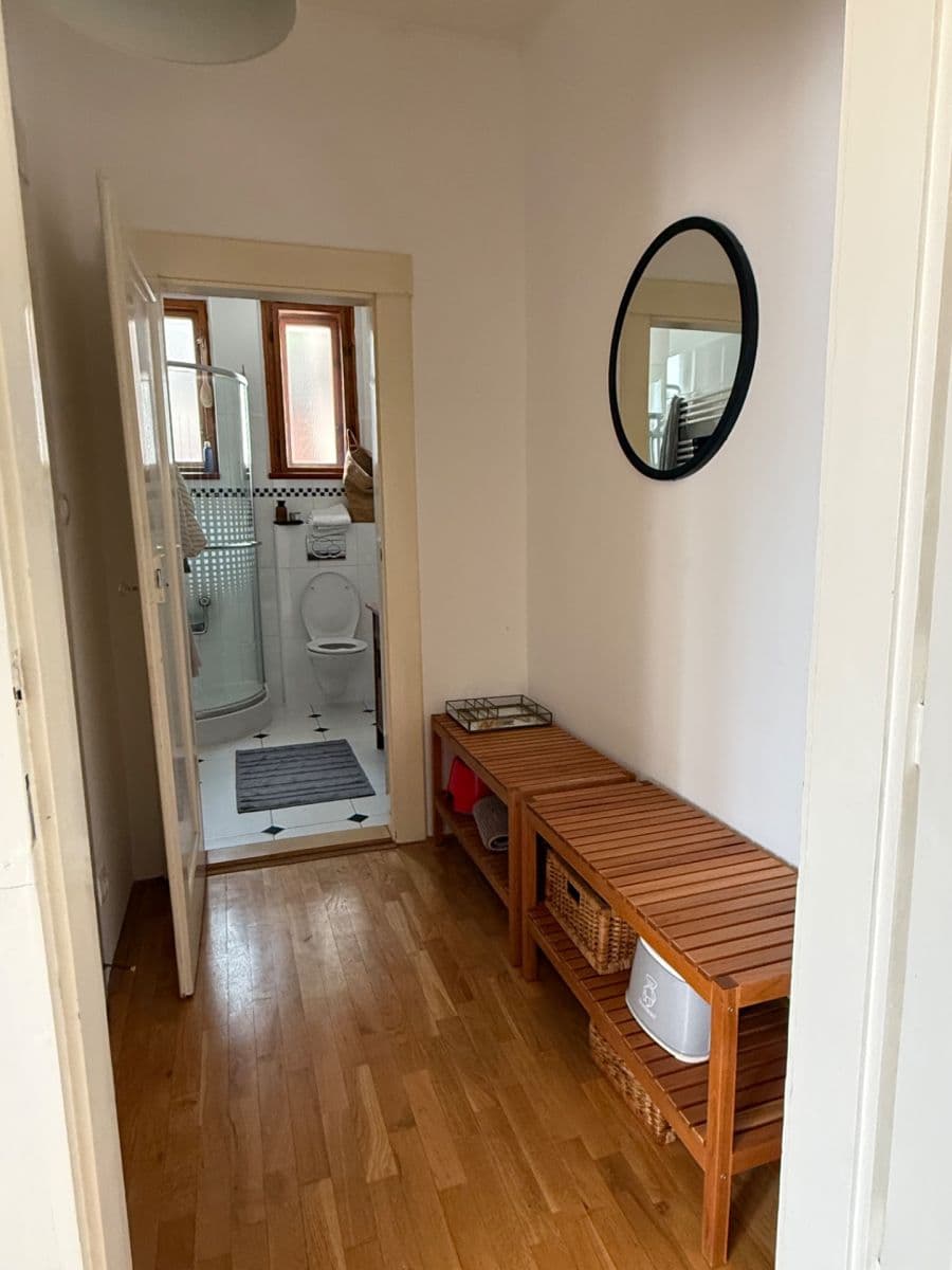 2 bedroom with open-plan kitchen flat to rent, 93 m², Nad Zlíchovem, Prague, Prague 2 bedroom with open-plan kitchen flat to rent, 93 m², Nad Zlíchovem, Prague, Prague