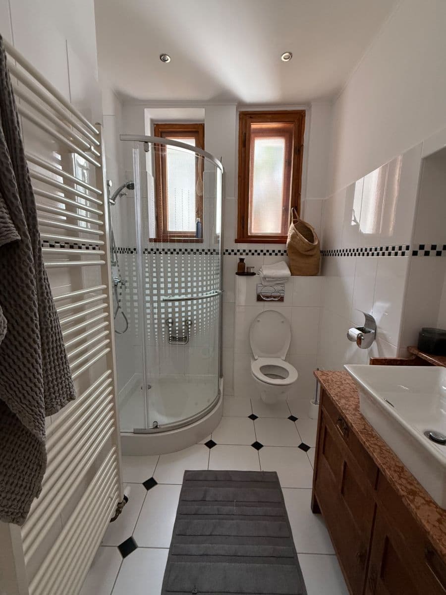 2 bedroom with open-plan kitchen flat to rent, 93 m², Nad Zlíchovem, Prague, Prague 2 bedroom with open-plan kitchen flat to rent, 93 m², Nad Zlíchovem, Prague, Prague