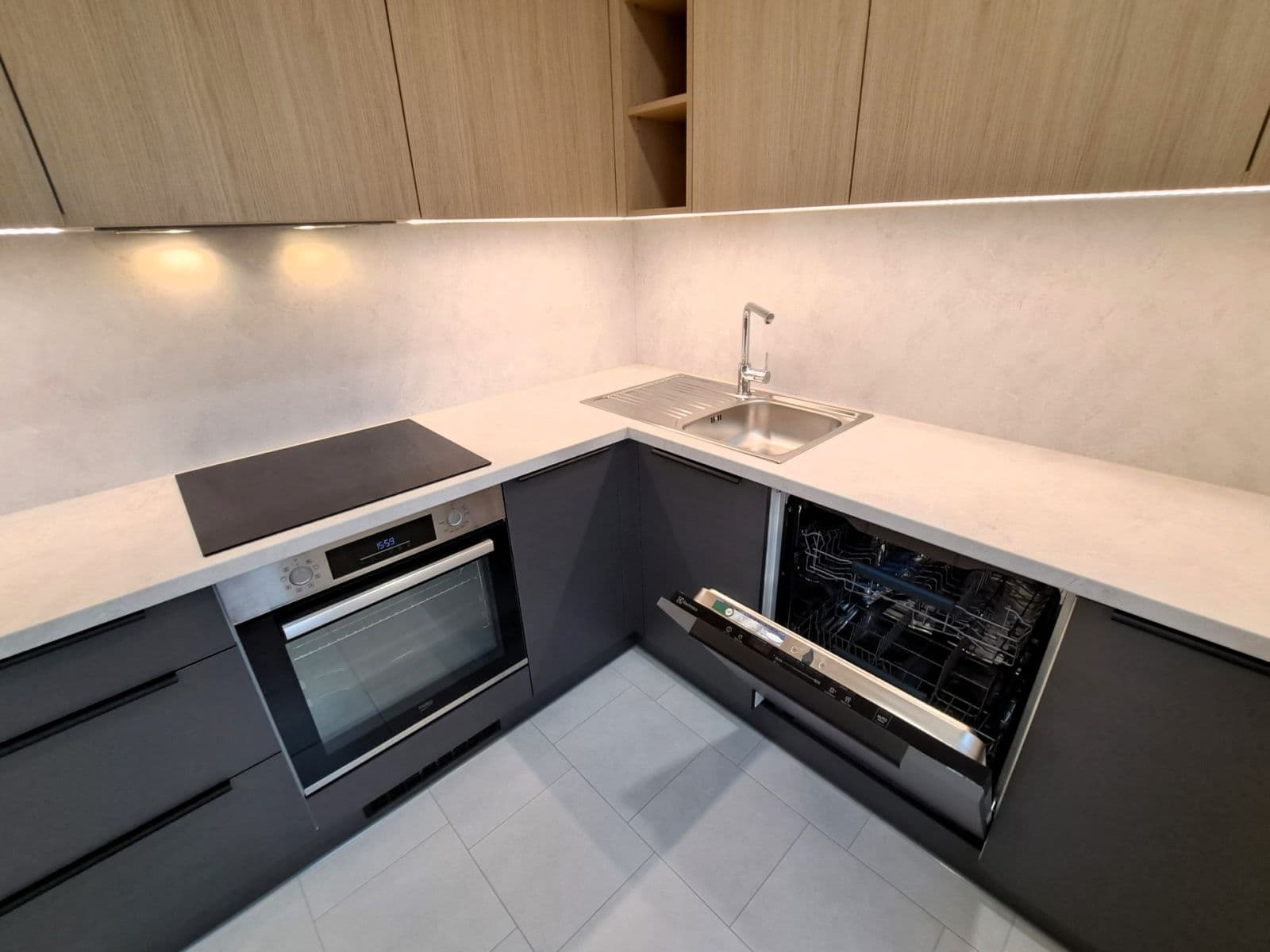 2 bedroom flat for sale, 52 m², třída SNP, Hradec Králové, Královéhradecký Region 2 bedroom flat for sale, 52 m², třída SNP, Hradec Králové, Královéhradecký Region