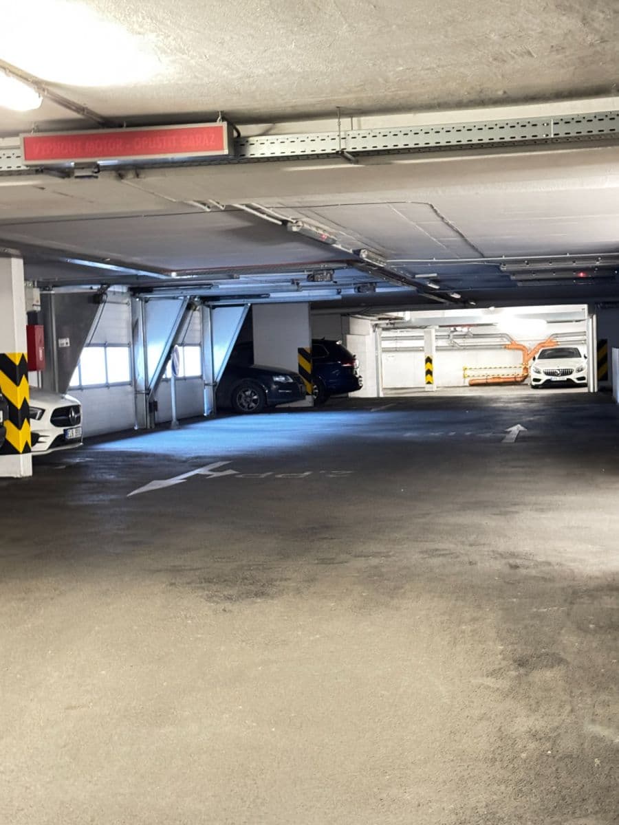 garage to rent, 25 m², Hanusova, Prague, Prague garage to rent, 25 m², Hanusova, Prague, Prague