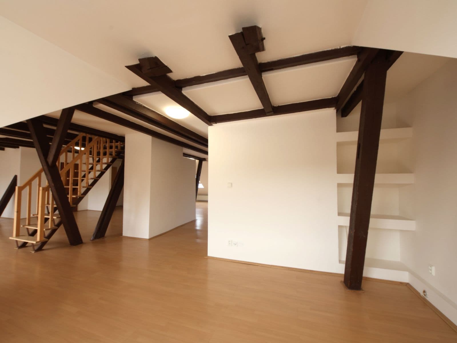 3 bedroom with open-plan kitchen flat for sale, 185 m², Plzeňská, Prague, Prague 3 bedroom with open-plan kitchen flat for sale, 185 m², Plzeňská, Prague, Prague