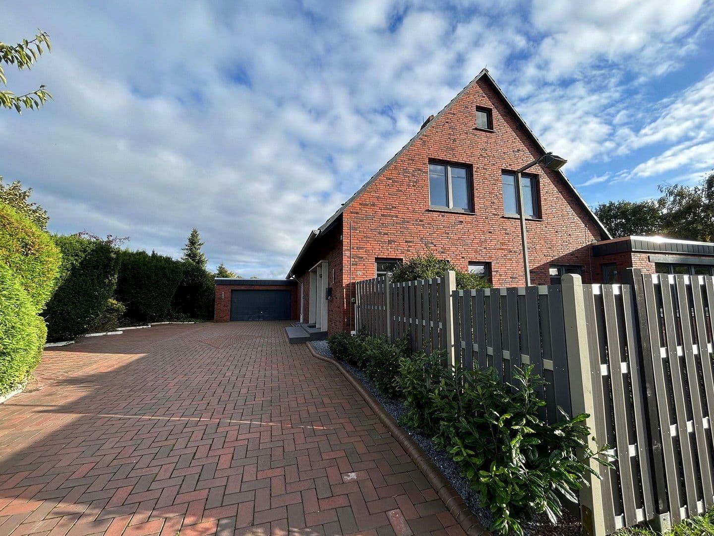 house to rent, 250 m², Dahlienstraße, Upgant-Schott, Lower Saxony house to rent, 250 m², Dahlienstraße, Upgant-Schott, Lower Saxony