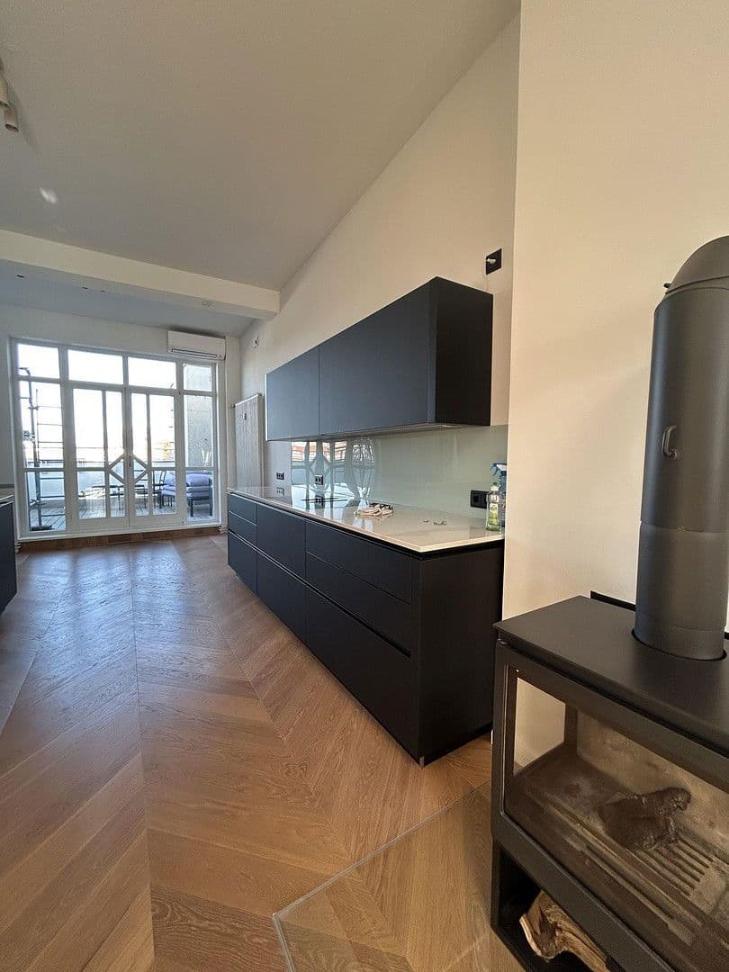 3 bedroom flat to rent, 108 m², Pestalozzistrasse 10, Berlin, Berlin 3 bedroom flat to rent, 108 m², Pestalozzistrasse 10, Berlin, Berlin