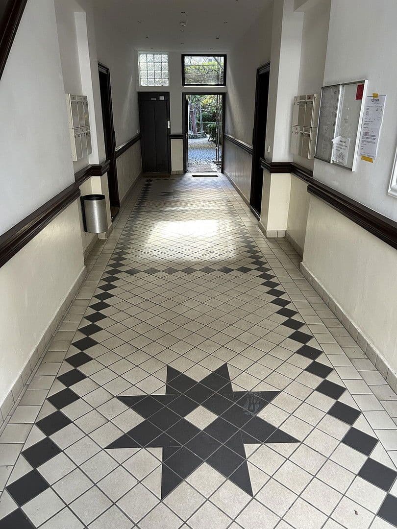 3 bedroom flat to rent, 108 m², Pestalozzistrasse 10, Berlin, Berlin 3 bedroom flat to rent, 108 m², Pestalozzistrasse 10, Berlin, Berlin