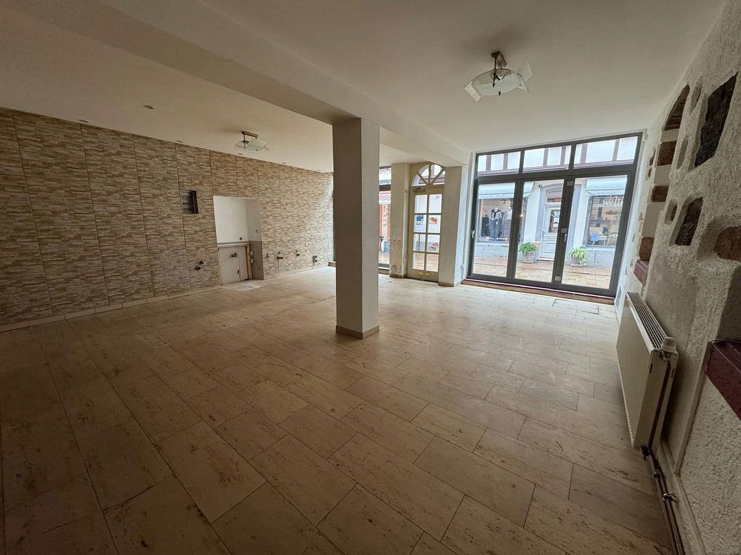 non-residential property to rent, 116 m², Neustadt an der Weinstraße, Rhineland-Palatinate non-residential property to rent, 116 m², Neustadt an der Weinstraße, Rhineland-Palatinate