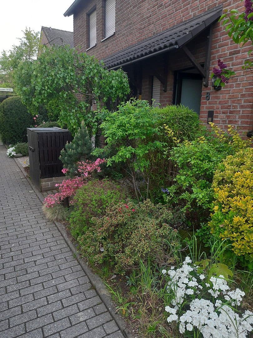 house for sale, 112 m², Maria-Montessori-Straße 8, Monheim am Rhein, North Rhine-Westphalia house for sale, 112 m², Maria-Montessori-Straße 8, Monheim am Rhein, North Rhine-Westphalia