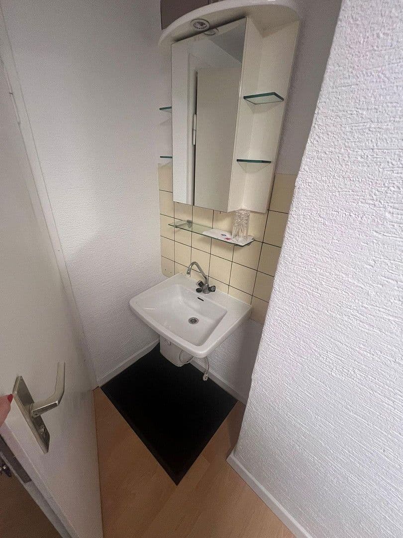 1 bedroom flat to rent, 10 m², Stuttgart, Baden-Württemberg 1 bedroom flat to rent, 10 m², Stuttgart, Baden-Württemberg