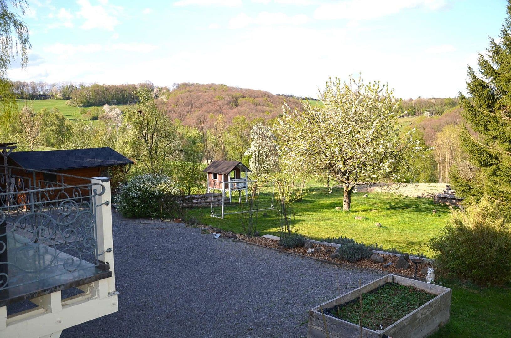 house for sale, 350 m², Dorfstraße 17, Breitscheid, Rhineland-Palatinate house for sale, 350 m², Dorfstraße 17, Breitscheid, Rhineland-Palatinate