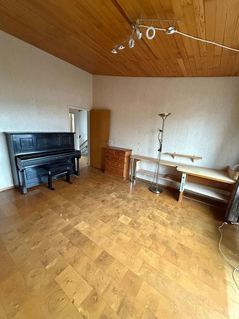 house for sale, 140 m², Rostocker Straße 20, Saarbrücken, Saarland house for sale, 140 m², Rostocker Straße 20, Saarbrücken, Saarland