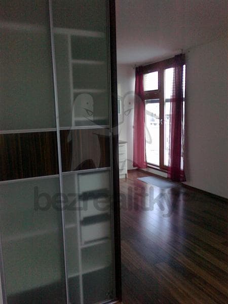 Small studio flat to rent, 41 m², Pod Lipami, Prague, Prague Small studio flat to rent, 41 m², Pod Lipami, Prague, Prague