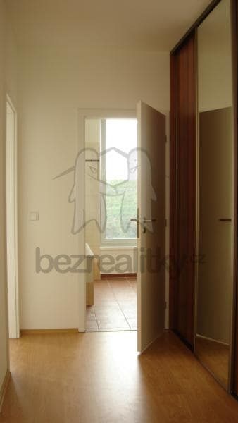 1 bedroom with open-plan kitchen flat to rent, 76 m², Majdalenky, Brno, Jihomoravský Region 1 bedroom with open-plan kitchen flat to rent, 76 m², Majdalenky, Brno, Jihomoravský Region