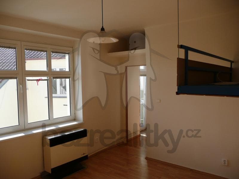 1 bedroom flat to rent, 34 m², Kladno, Středočeský Region 1 bedroom flat to rent, 34 m², Kladno, Středočeský Region