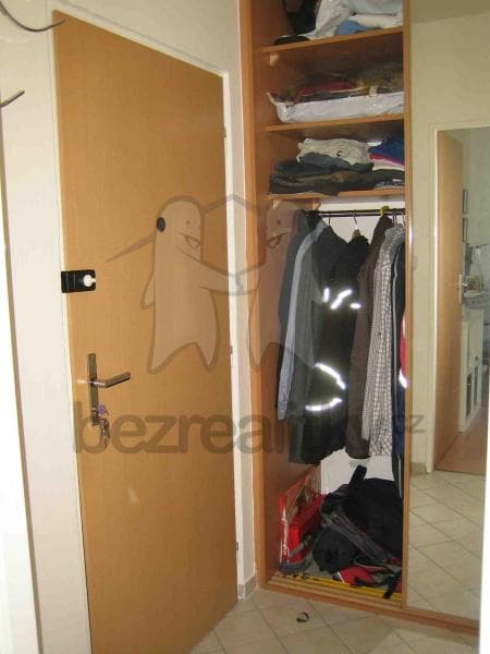 Studio flat to rent, 34 m², Hurbanova, Prague, Prague Studio flat to rent, 34 m², Hurbanova, Prague, Prague