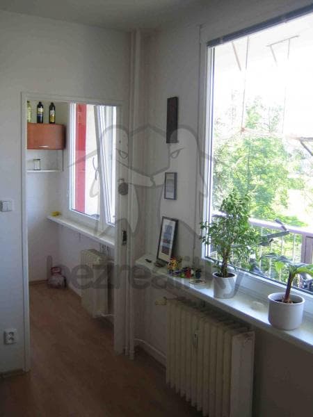 Studio flat to rent, 34 m², Hurbanova, Prague, Prague Studio flat to rent, 34 m², Hurbanova, Prague, Prague