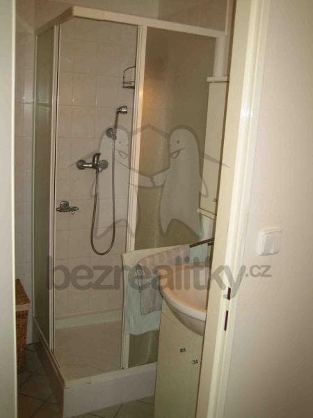 Studio flat to rent, 34 m², Hurbanova, Prague, Prague Studio flat to rent, 34 m², Hurbanova, Prague, Prague