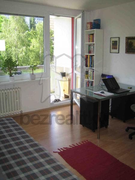 Studio flat to rent, 34 m², Hurbanova, Prague, Prague Studio flat to rent, 34 m², Hurbanova, Prague, Prague