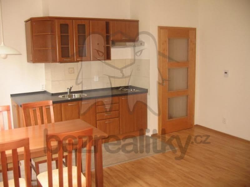 Studio flat to rent, 31 m², U Nových domů Ⅲ, Prague, Prague Studio flat to rent, 31 m², U Nových domů Ⅲ, Prague, Prague