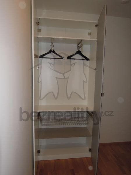 1 bedroom with open-plan kitchen flat to rent, 63 m², Teplická, Prague, Prague 1 bedroom with open-plan kitchen flat to rent, 63 m², Teplická, Prague, Prague