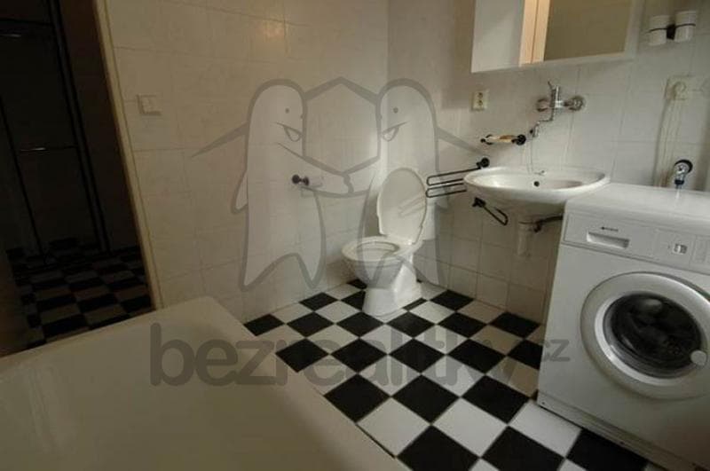 Studio flat to rent, 32 m², Rokycanova, Prague, Prague Studio flat to rent, 32 m², Rokycanova, Prague, Prague