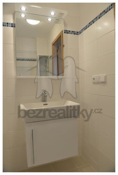 Studio flat to rent, 33 m², Písečná, Prague, Prague Studio flat to rent, 33 m², Písečná, Prague, Prague