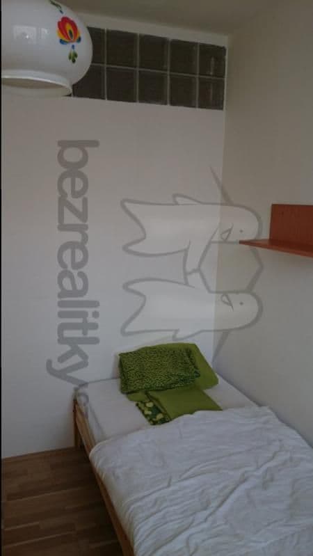 3 bedroom with open-plan kitchen flat to rent, 12 m², Na strži, Prague, Prague 3 bedroom with open-plan kitchen flat to rent, 12 m², Na strži, Prague, Prague