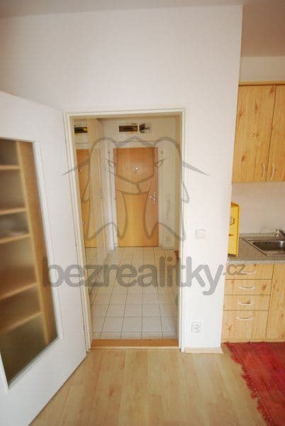 Studio flat to rent, 49 m², Za Mlýnem, Hostivice, Středočeský Region Studio flat to rent, 49 m², Za Mlýnem, Hostivice, Středočeský Region