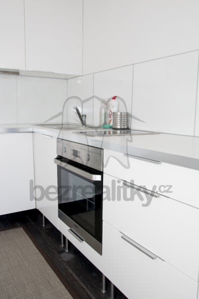 Studio flat to rent, 31 m², Vítězné náměstí, Prague, Prague Studio flat to rent, 31 m², Vítězné náměstí, Prague, Prague