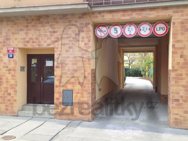 garage to rent, 15 m², Drahobejlova, Prague, Prague garage to rent, 15 m², Drahobejlova, Prague, Prague