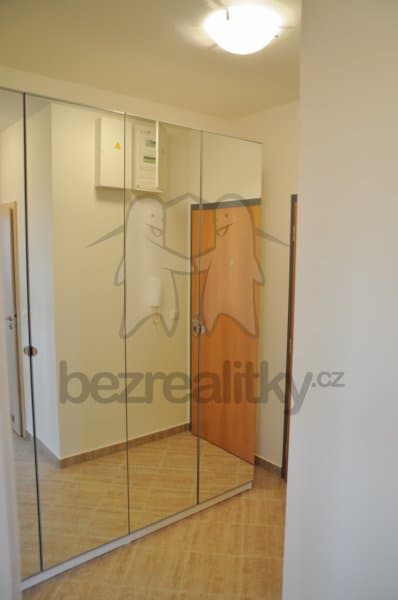 1 bedroom with open-plan kitchen flat to rent, 44 m², Sicherova, Prague, Prague 1 bedroom with open-plan kitchen flat to rent, 44 m², Sicherova, Prague, Prague