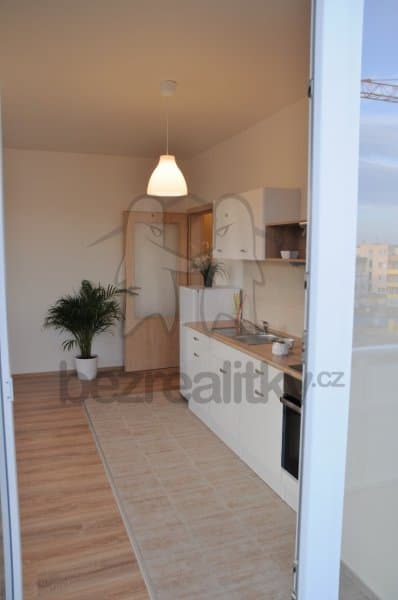 1 bedroom with open-plan kitchen flat to rent, 44 m², Sicherova, Prague, Prague 1 bedroom with open-plan kitchen flat to rent, 44 m², Sicherova, Prague, Prague