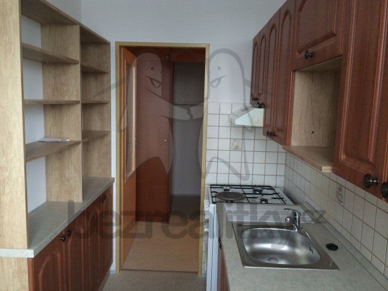 4 bedroom flat to rent, 67 m², Lidická třída, České Budějovice, Jihočeský Region 4 bedroom flat to rent, 67 m², Lidická třída, České Budějovice, Jihočeský Region