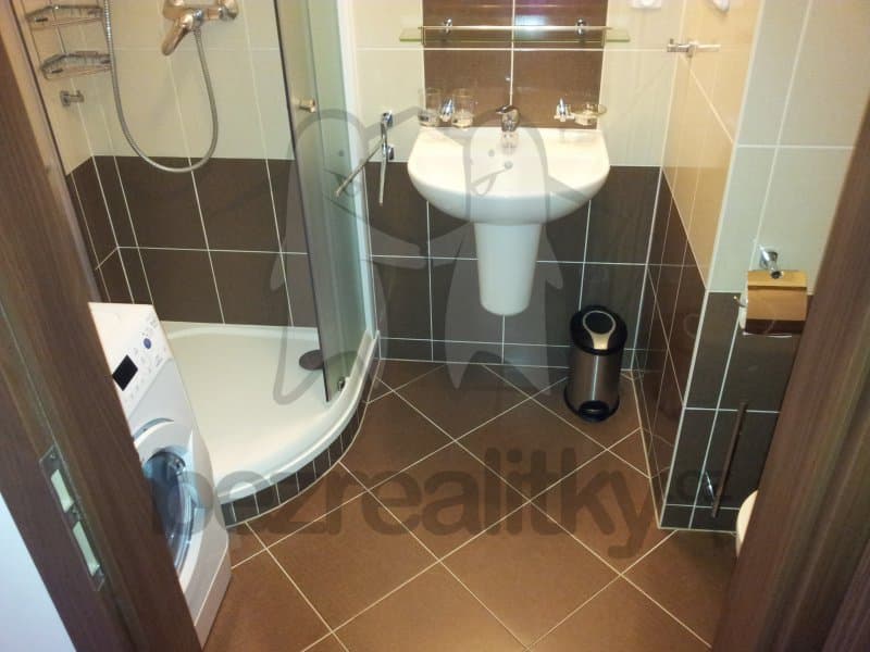 Studio flat to rent, 32 m², Hornoměcholupská, Prague, Prague Studio flat to rent, 32 m², Hornoměcholupská, Prague, Prague