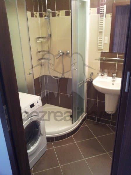 Studio flat to rent, 32 m², Hornoměcholupská, Prague, Prague Studio flat to rent, 32 m², Hornoměcholupská, Prague, Prague