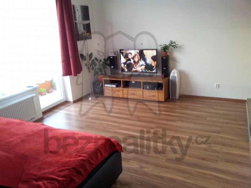 Studio flat to rent, 32 m², Hornoměcholupská, Prague, Prague Studio flat to rent, 32 m², Hornoměcholupská, Prague, Prague