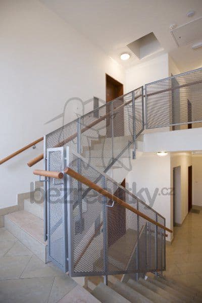 Studio flat to rent, 35 m², Plzeňská, Prague, Prague Studio flat to rent, 35 m², Plzeňská, Prague, Prague