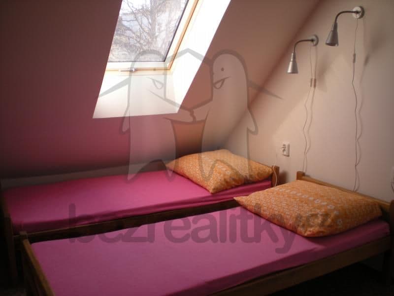 1 bedroom with open-plan kitchen flat to rent, 40 m², Roztylské sady, Prague, Prague 1 bedroom with open-plan kitchen flat to rent, 40 m², Roztylské sady, Prague, Prague