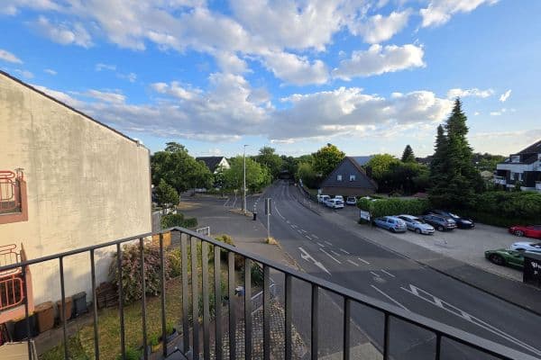 3 bedroom flat to rent, 110 m², Hilden 3 bedroom flat to rent, 110 m², Hilden