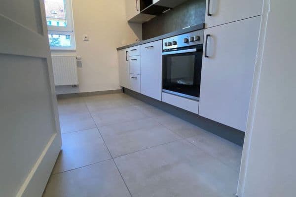 3 bedroom flat to rent, 68 m², Neuenhainer Str., Frankfurt, Hesse 3 bedroom flat to rent, 68 m², Neuenhainer Str., Frankfurt, Hesse